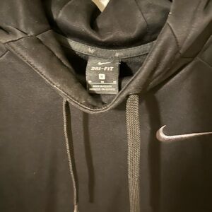 Nike Men Black Hoodie size M. 100% Polyester made in Egypt